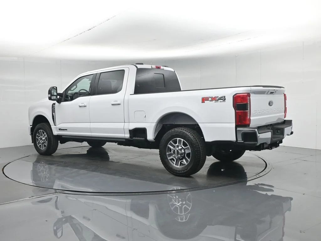 New 2026 Oxford White Ford Lariat image 6