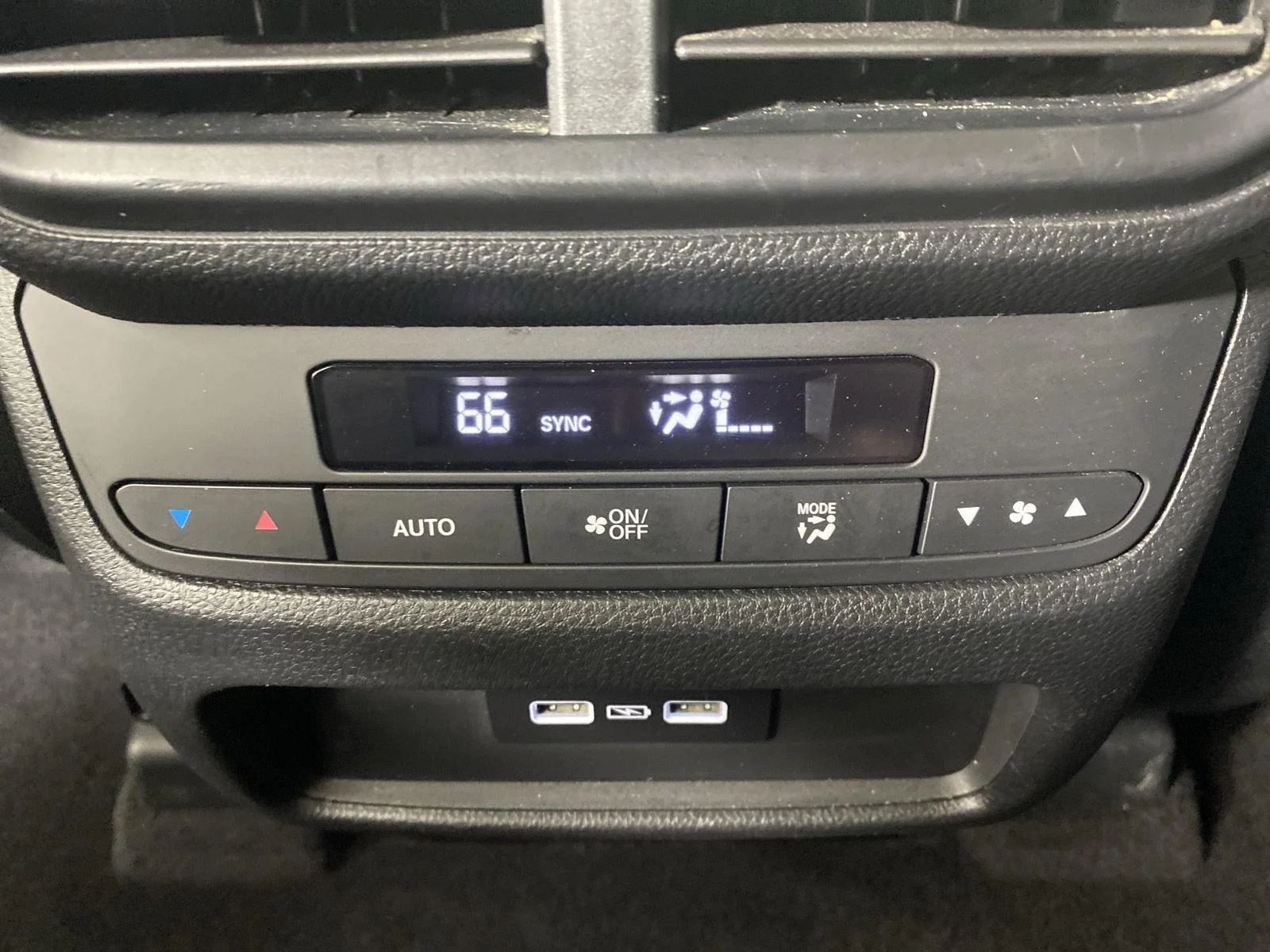 Used 2023 Platinum White Pearl Honda EX-L image 26