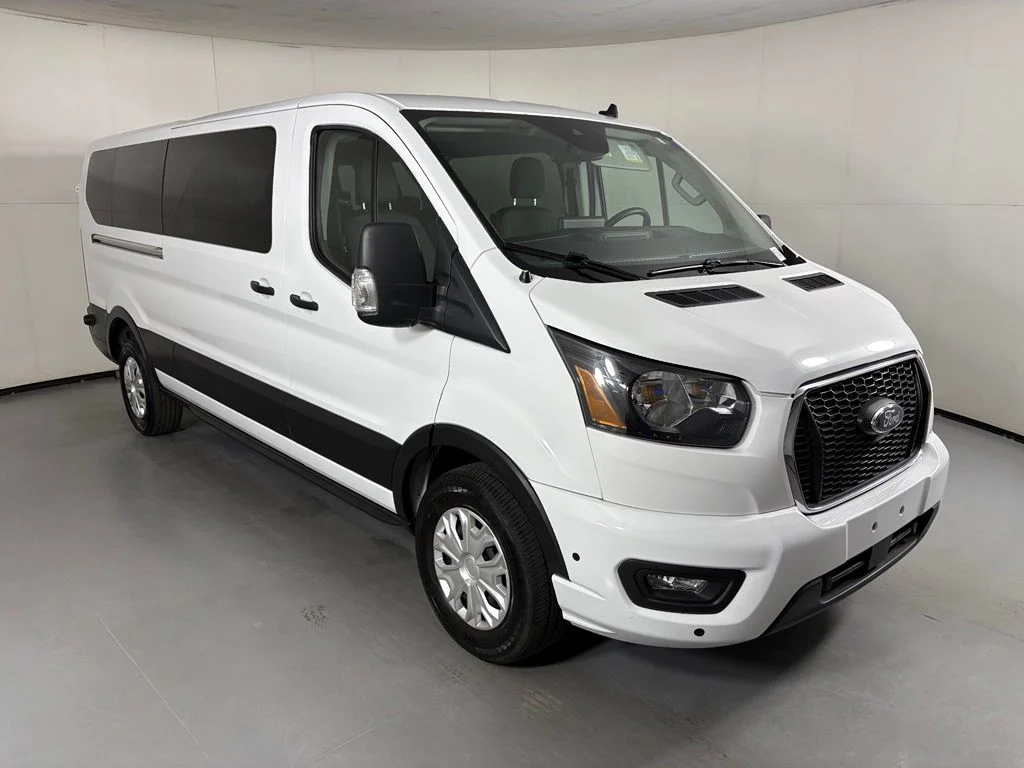 Used 2024 White Ford XLT image 2