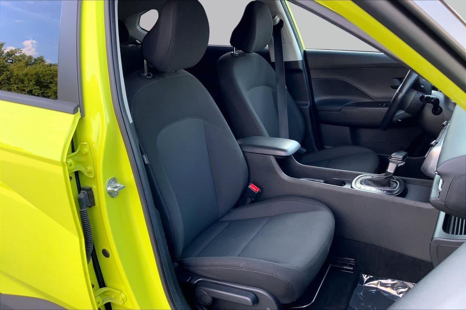Used 2024 Neoteric Yellow Hyundai SEL image 8