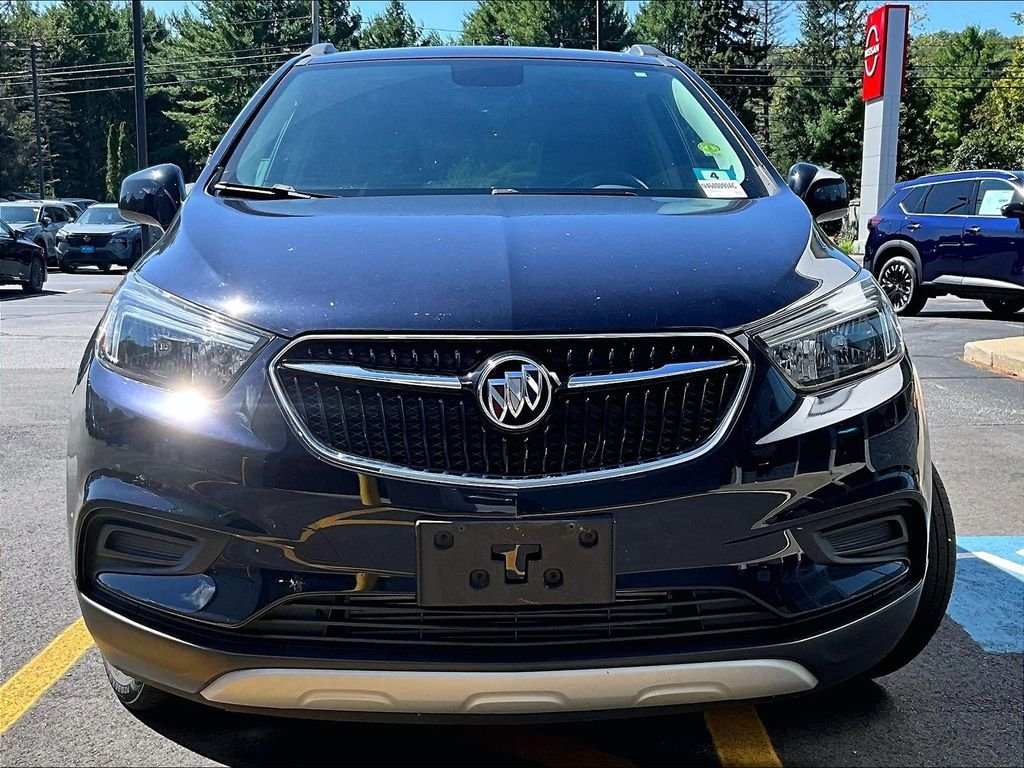 Used 2022 Blue Buick Preferred image 2