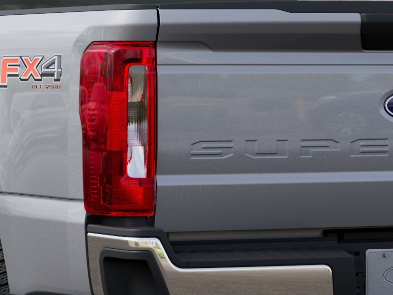New 2027 Iconic Silver Metallic Ford F-250® XLT image 44