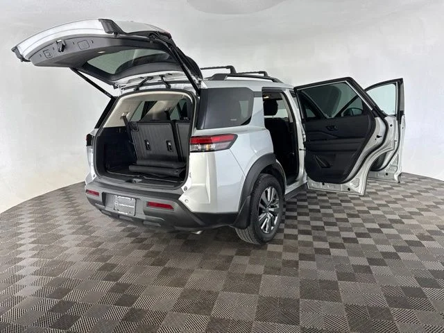 Used 2025 Silver Nissan SV image 14