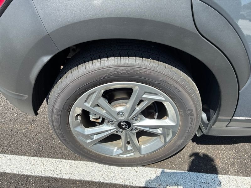 Used 2023 Gray Hyundai SEL image 6