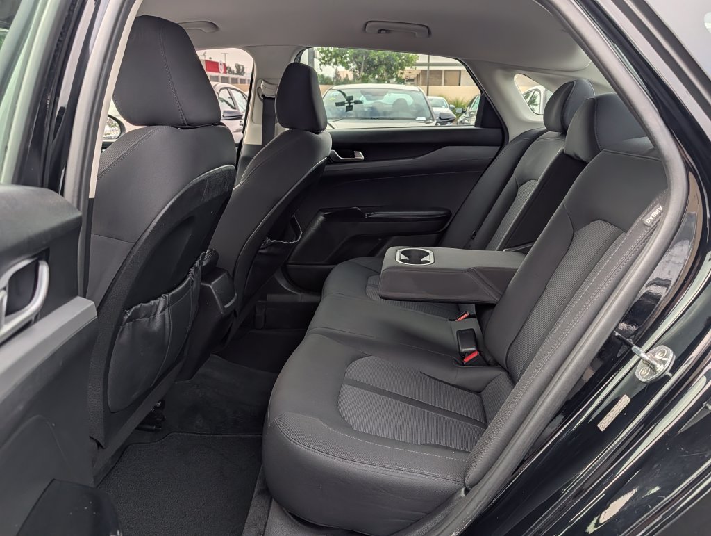 2021 Kia K5 LXS - Photo 11