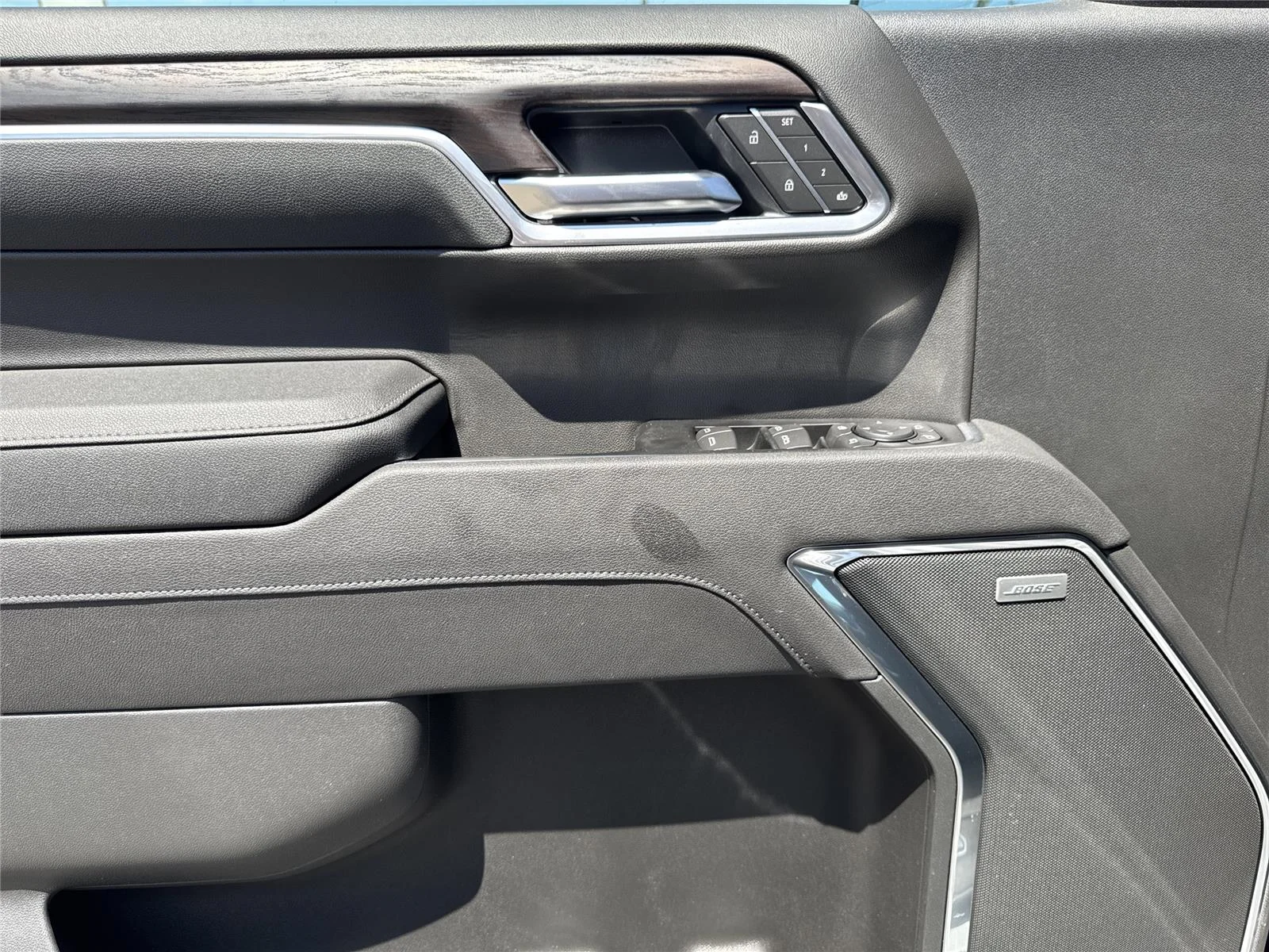 New 2026 Sterling Metallic GMC SLT image 34