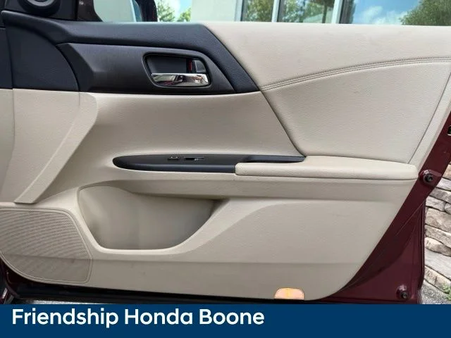 Used 2013 Red Honda EX-L image 39
