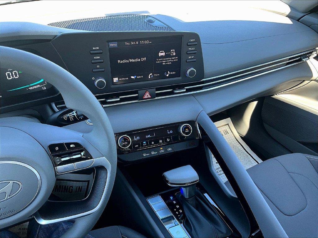 New 2026 White Hyundai Blue image 10