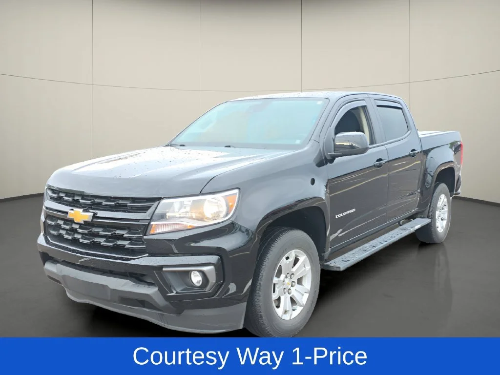 Used 2022 BLACK Chevrolet 2WD LT image 4