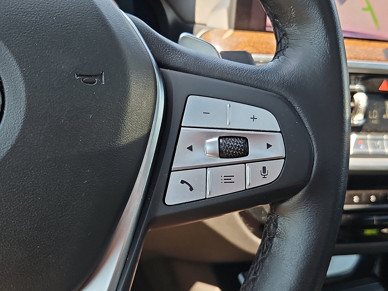 Used 2022 Dark Graphite Metallic - A90 BMW sDrive30i image 23