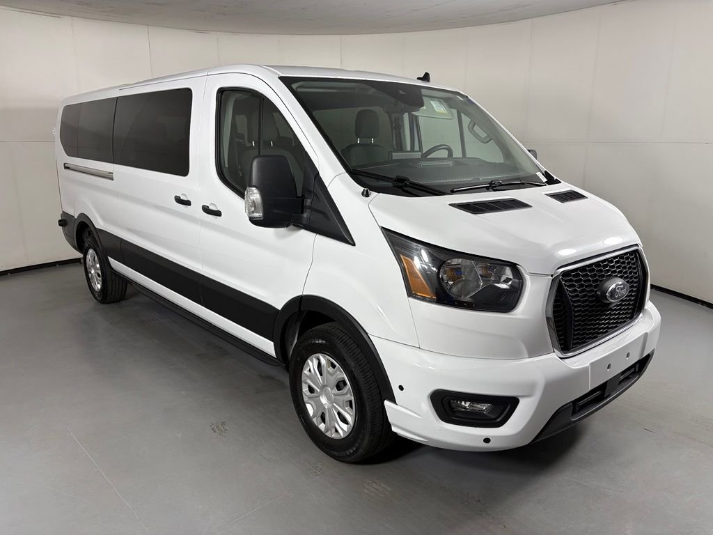 Used 2024 White Ford XLT image 2