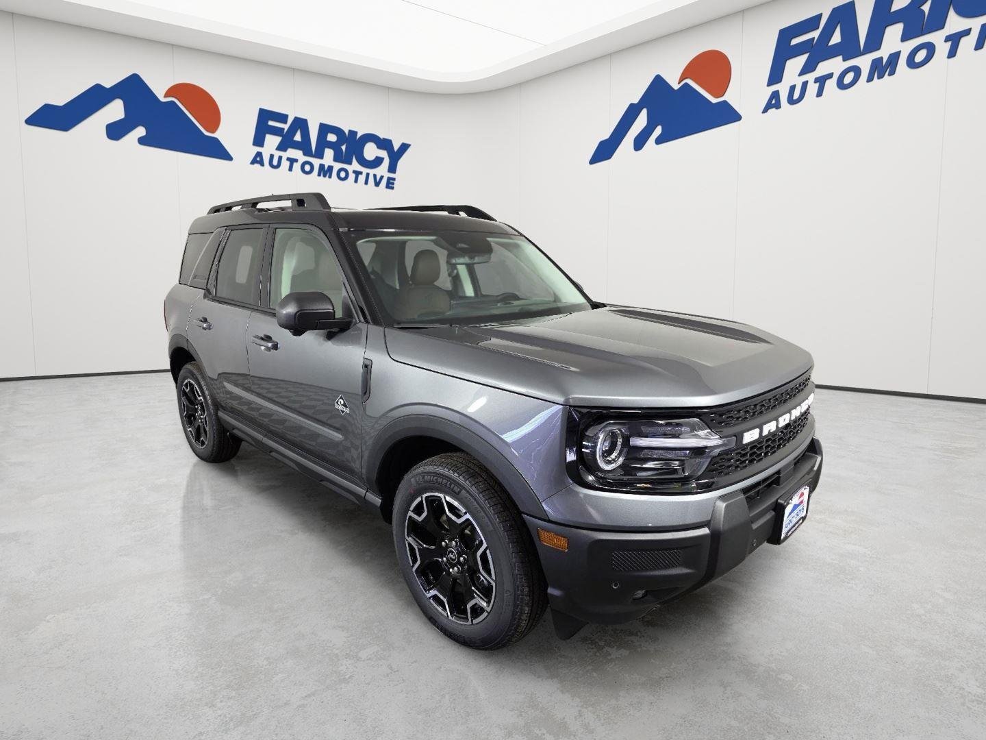 Used 2025 Carbonized Gray Metallic Ford Outer Banks image 11