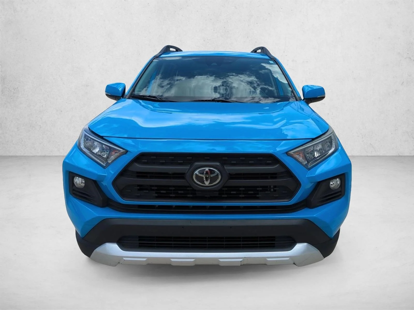 Used 2020 Blue Flame Toyota Adventure image 2