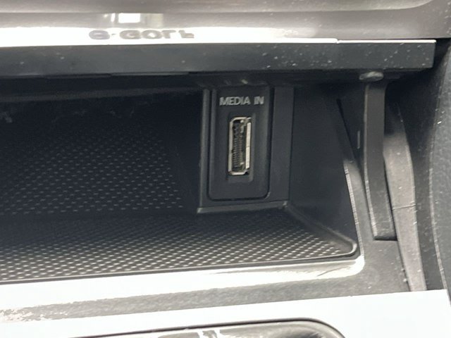 Used 2015 Blue Volkswagen Limited Edition image 25