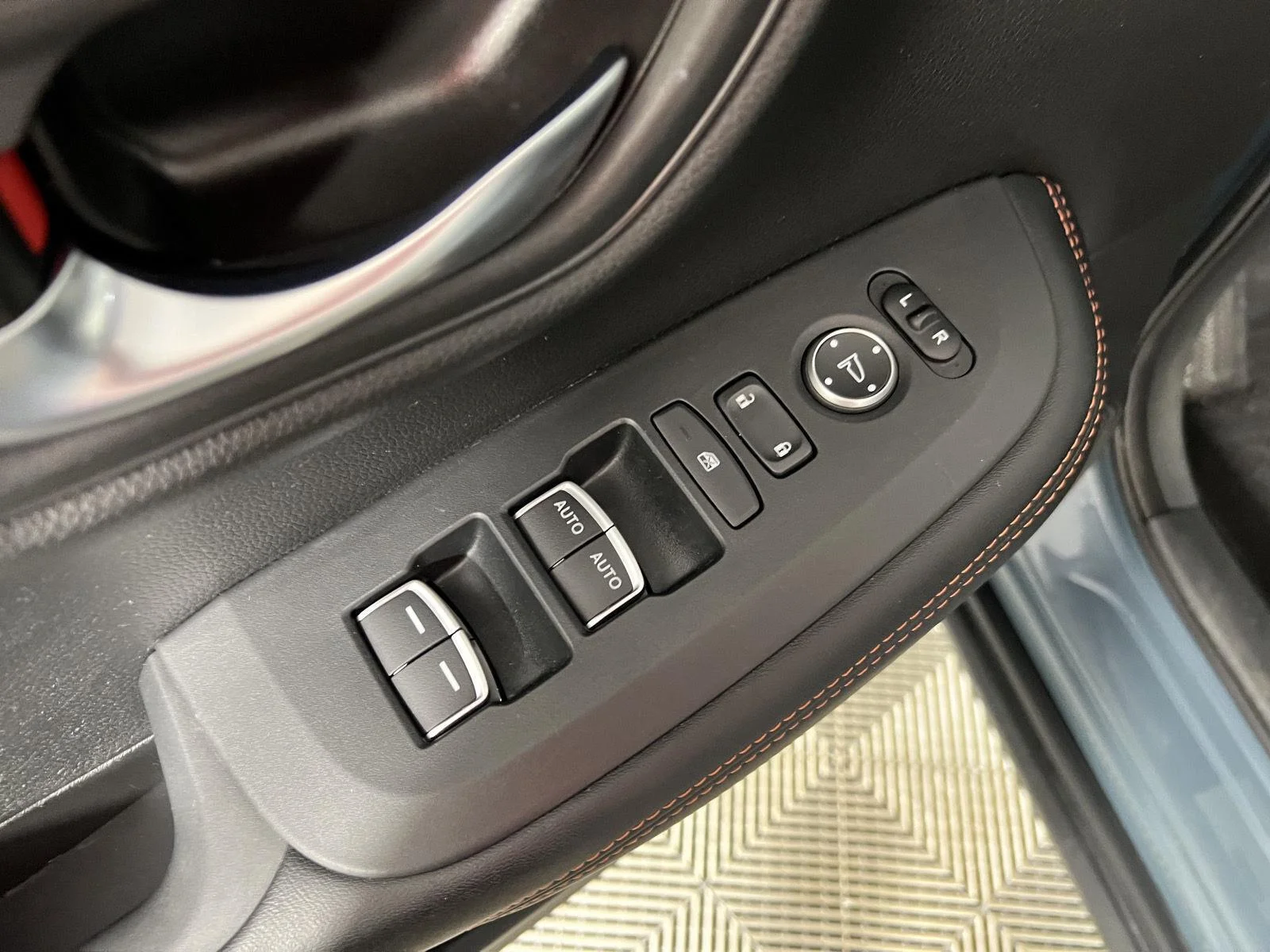 Used 2023 Nordic Forest Pearl Honda Sport image 18