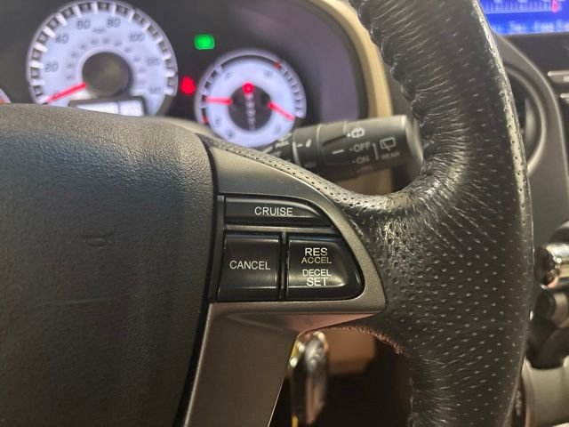 Used 2015 Red Honda EX-L image 17