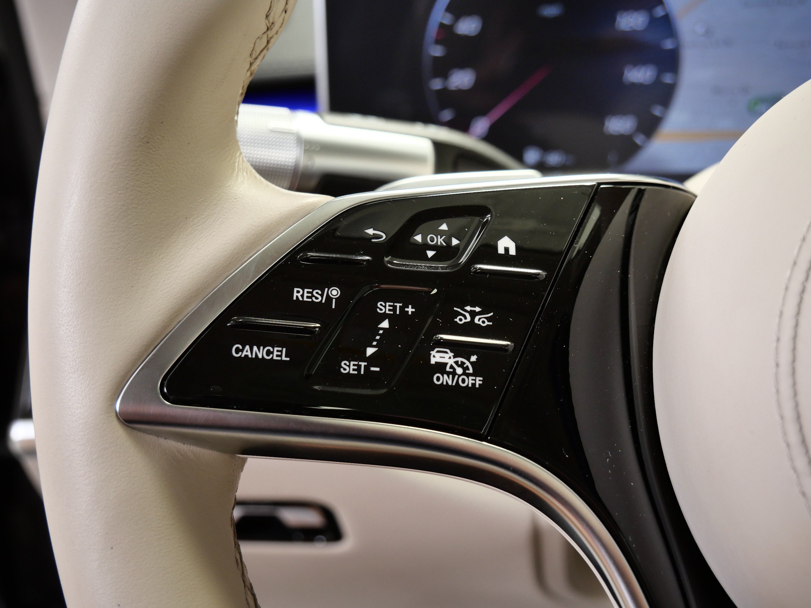 Used 2022 Nautical Blue Metallic Mercedes-Benz S 500 image 27
