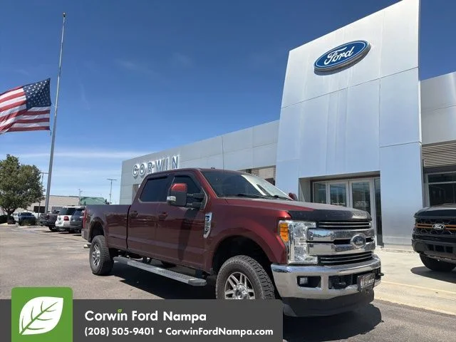 2017 Ford F-250 Platinum 4x4 Crew Cab 8' Box's photo
