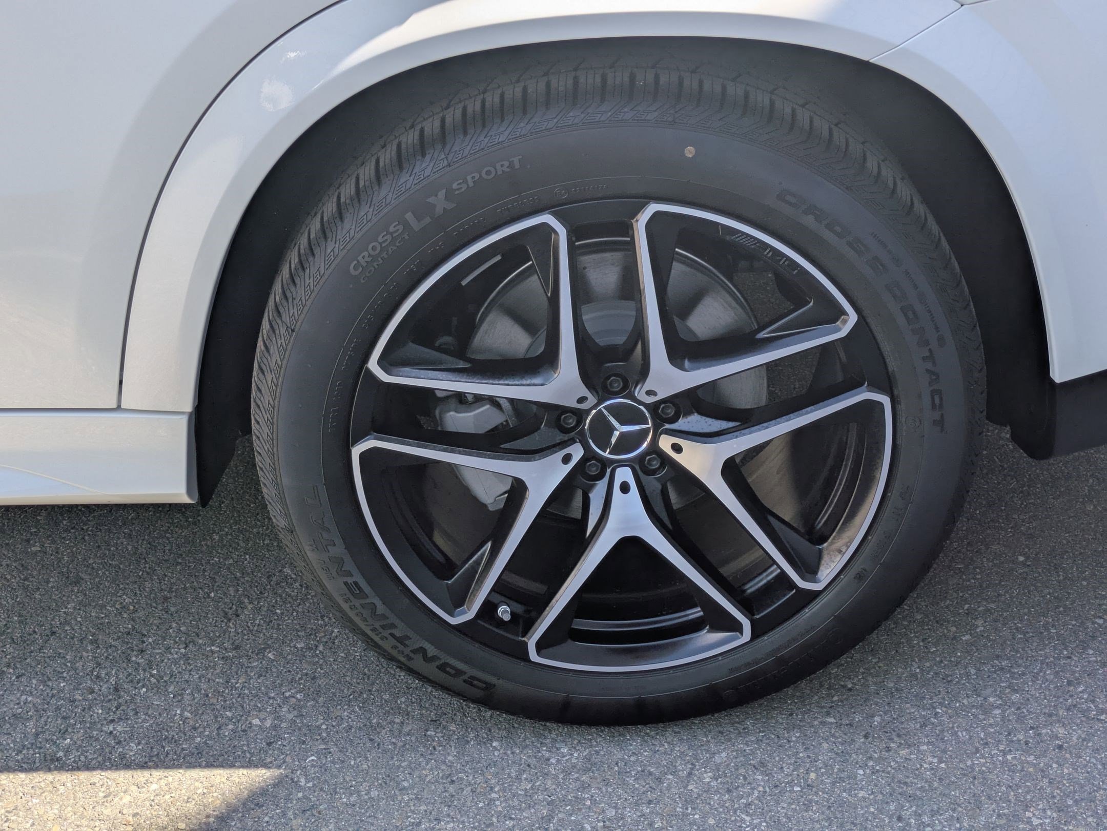 New 2026 Polar White Mercedes-Benz AMG® GLE 53 image 34