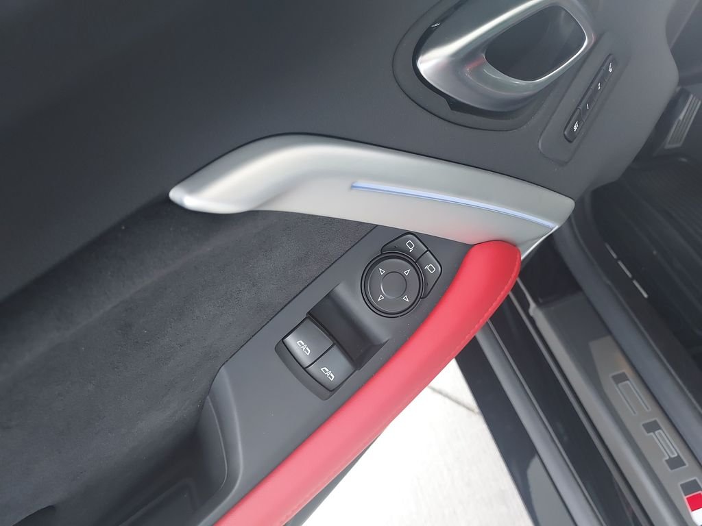 Used 2022 Black Chevrolet ZL1 image 11