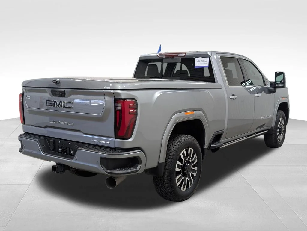 Used 2025 Sterling GMC Denali Ultimate image 23