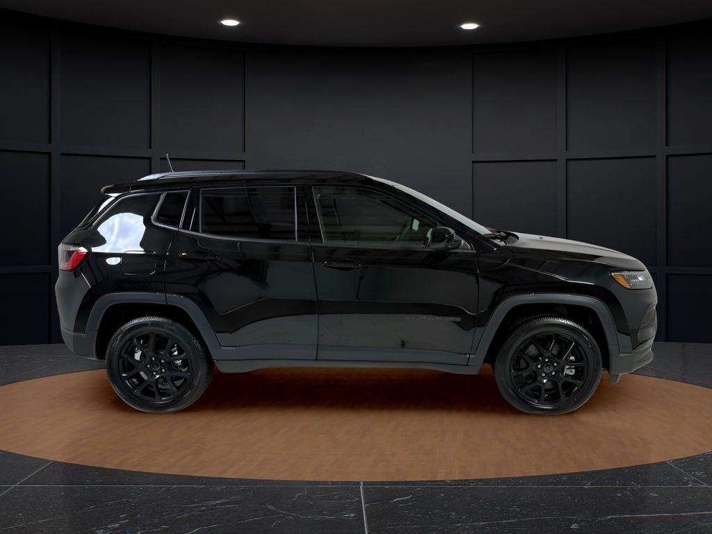 2026 Jeep Compass Latitude Altitude - Photo 8