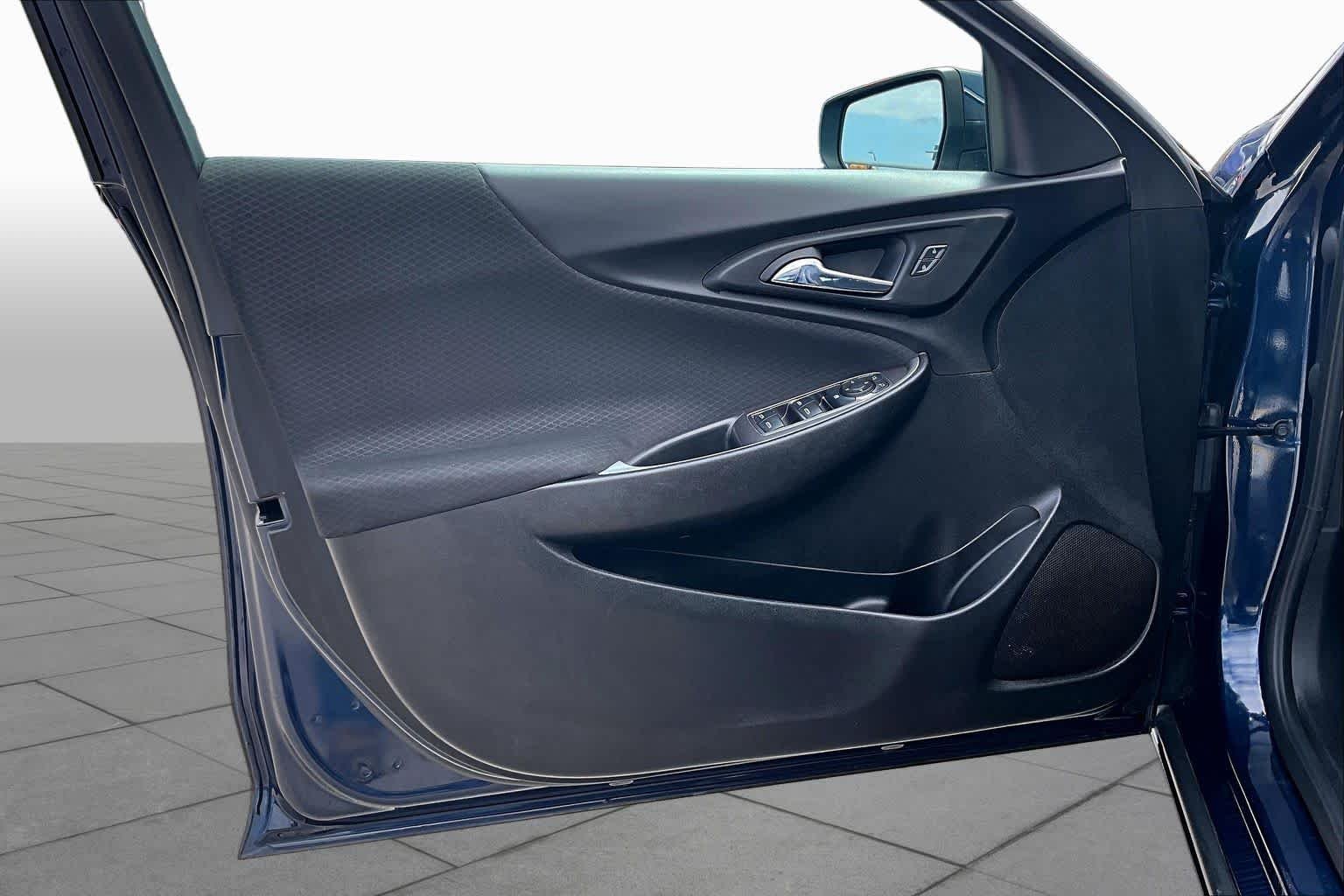 Used 2022 Northsky Blue Metallic Chevrolet LT image 22