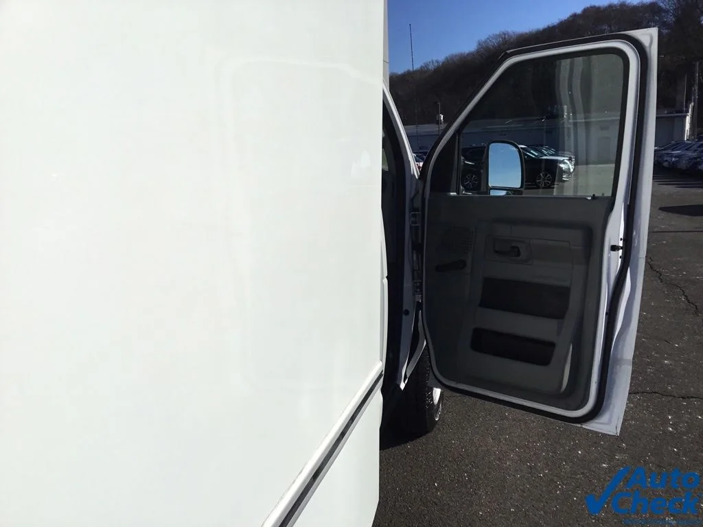 2016 Ford E-Series Cutaway Base - Photo 27