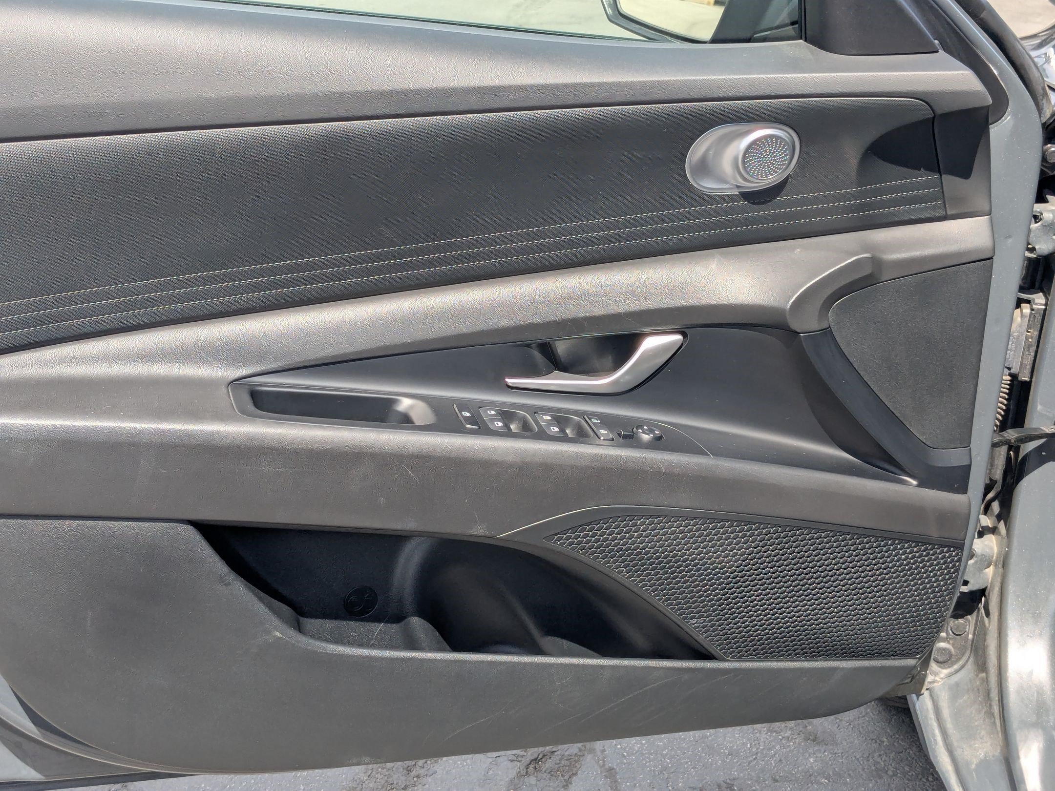 Certified Used 2024 Ecotronic Gray Hyundai SEL image 12