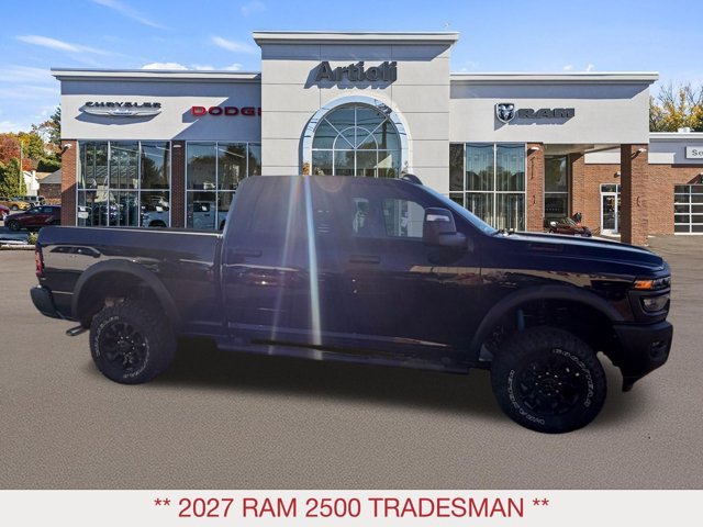 New 2027 Diamond Black Crystal Pearl-Coat Exterior Paint RAM Tradesman image 6