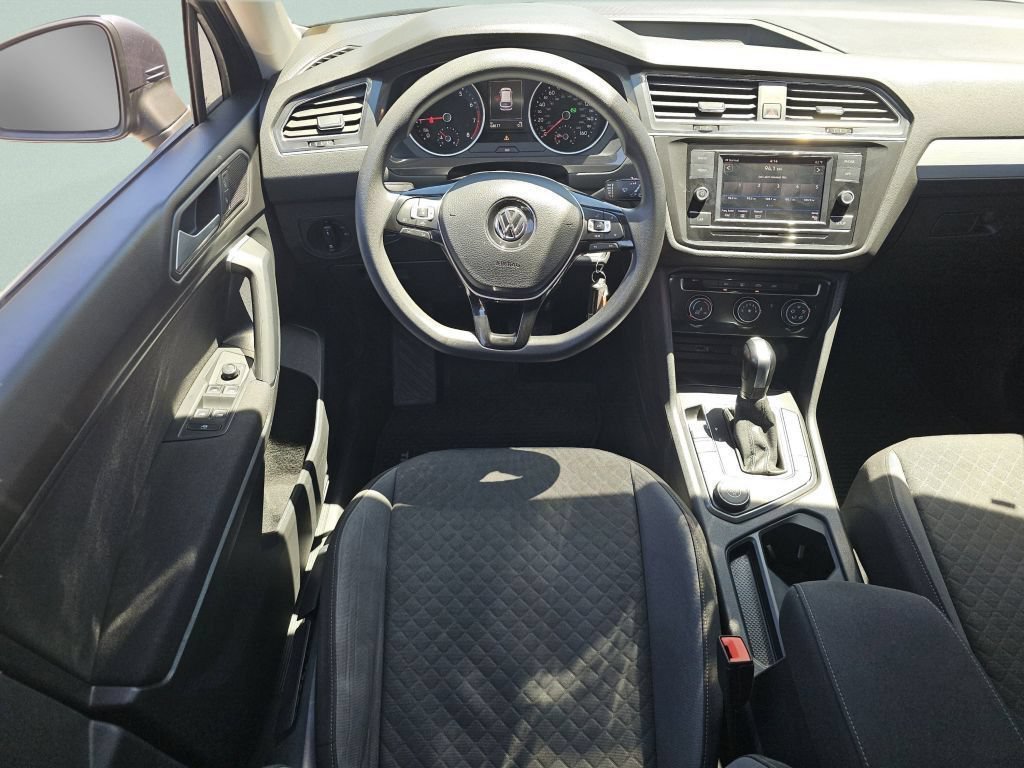 Used 2019 Platinum Gray Metallic Volkswagen S image 4
