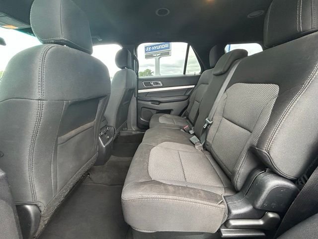 Used 2017 Gray Ford XLT image 8