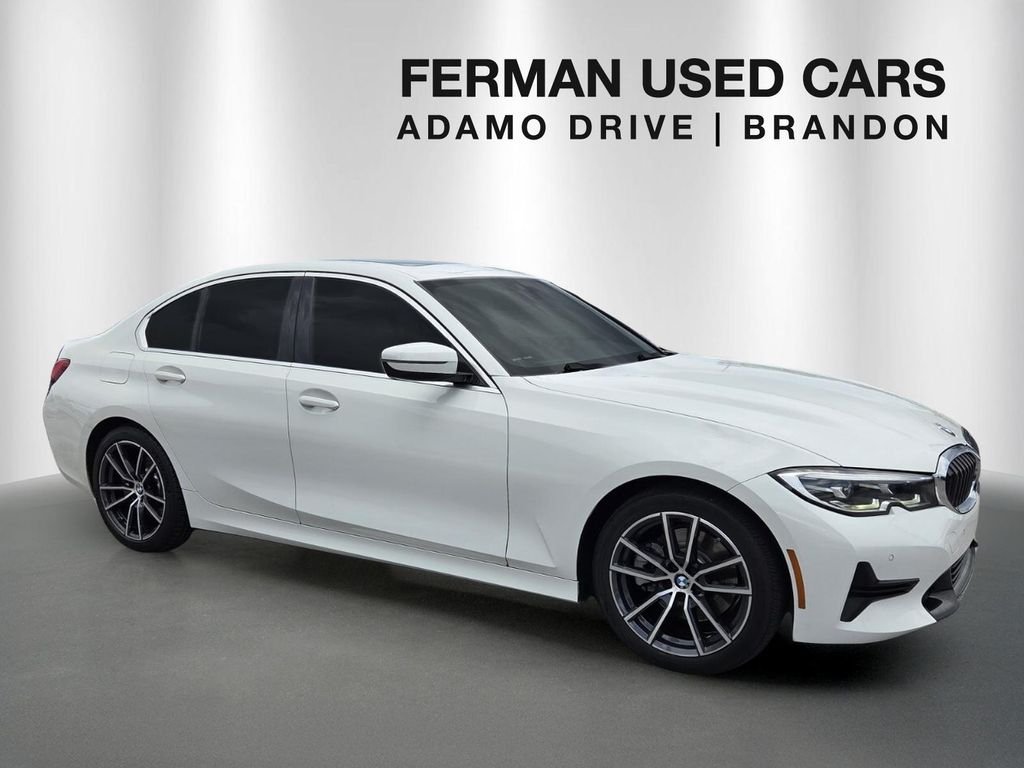 2021 BMW 3 Series 330i Sedan's photo