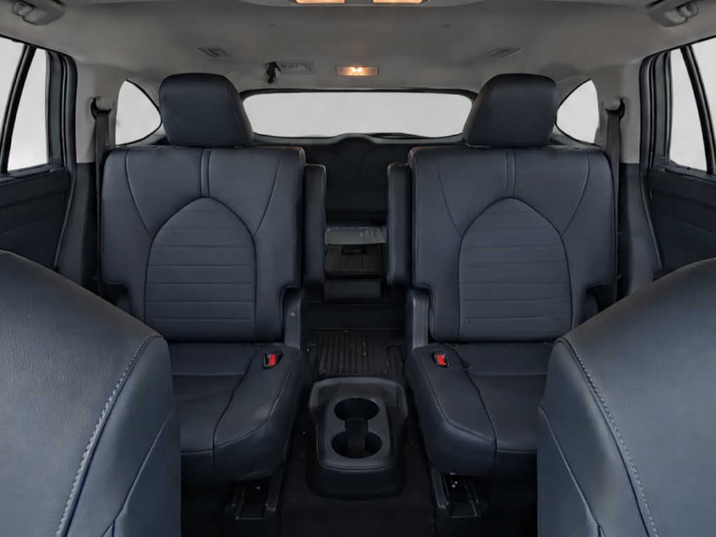 Used 2024  Toyota XLE image 18