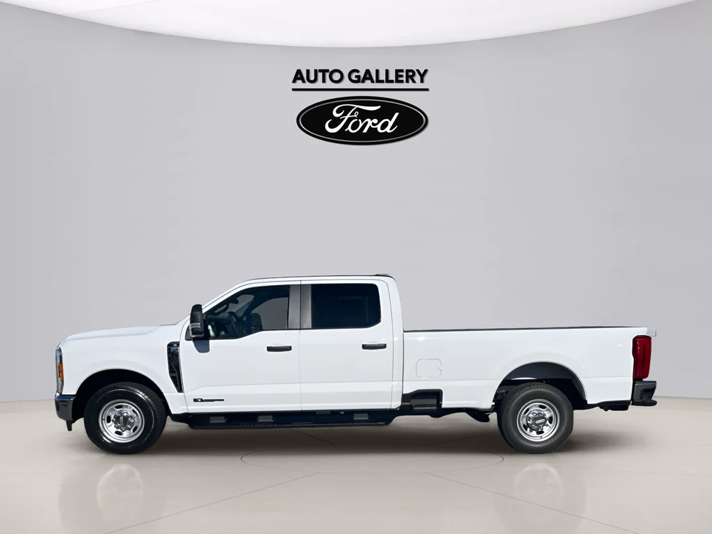New 2026 Oxford White Ford F-350® XL image 8