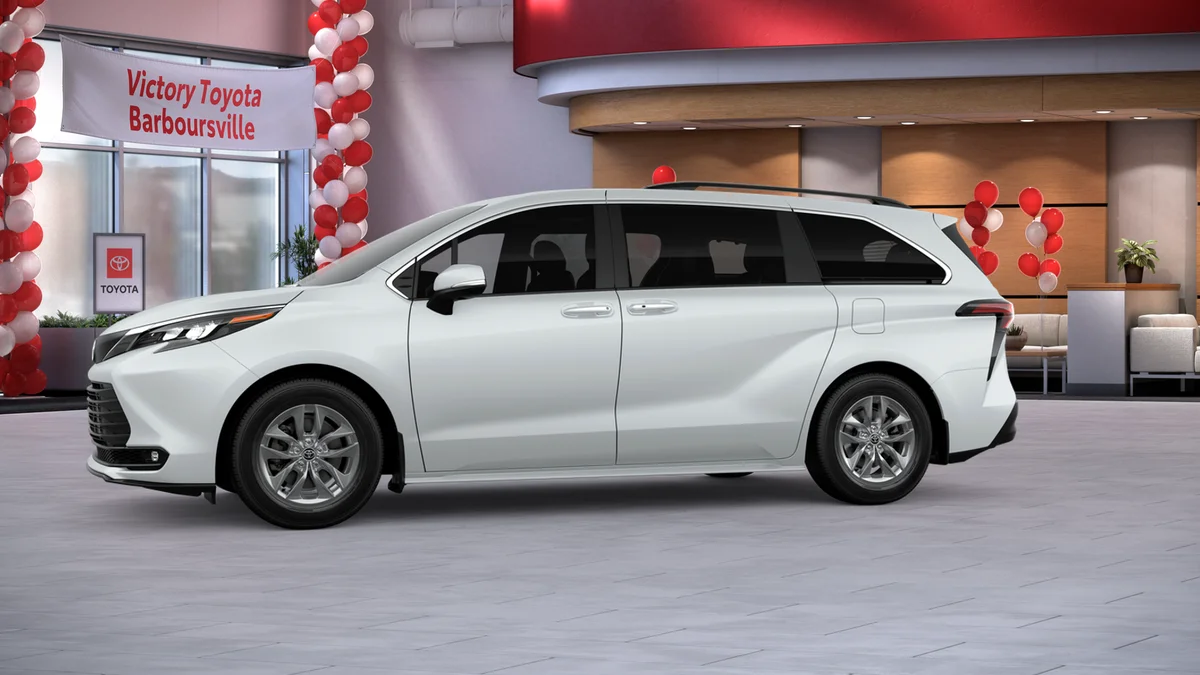 New 2026 Wind Chill Pearl Toyota XLE image 41