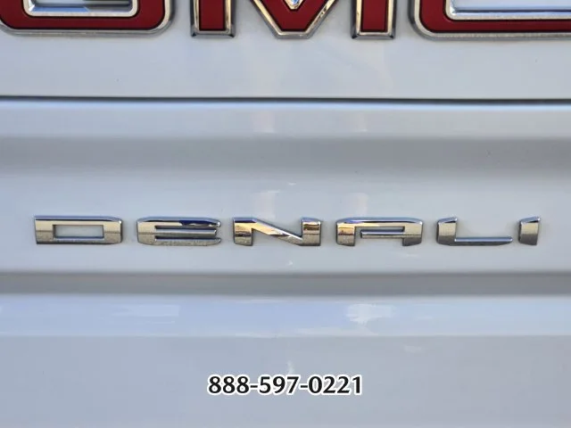 Used 2020 White GMC Denali image 4