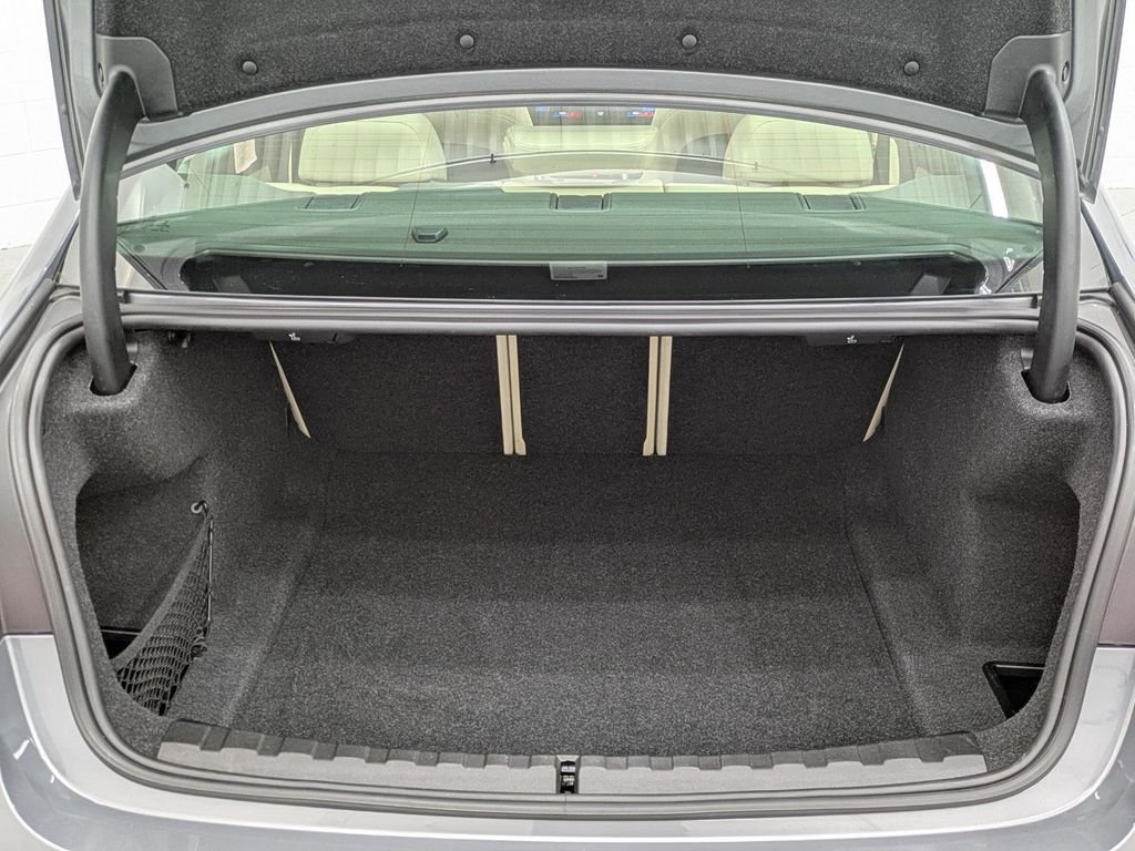 2023 BMW 3 Series 330i - Photo 20