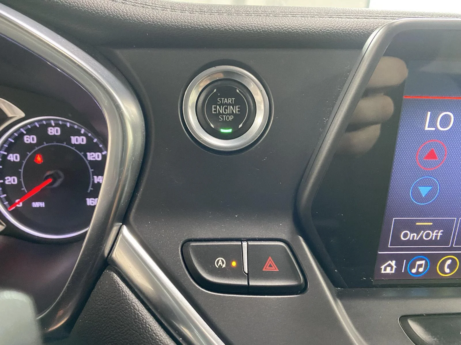 Used 2021 Summit White Chevrolet LT image 25