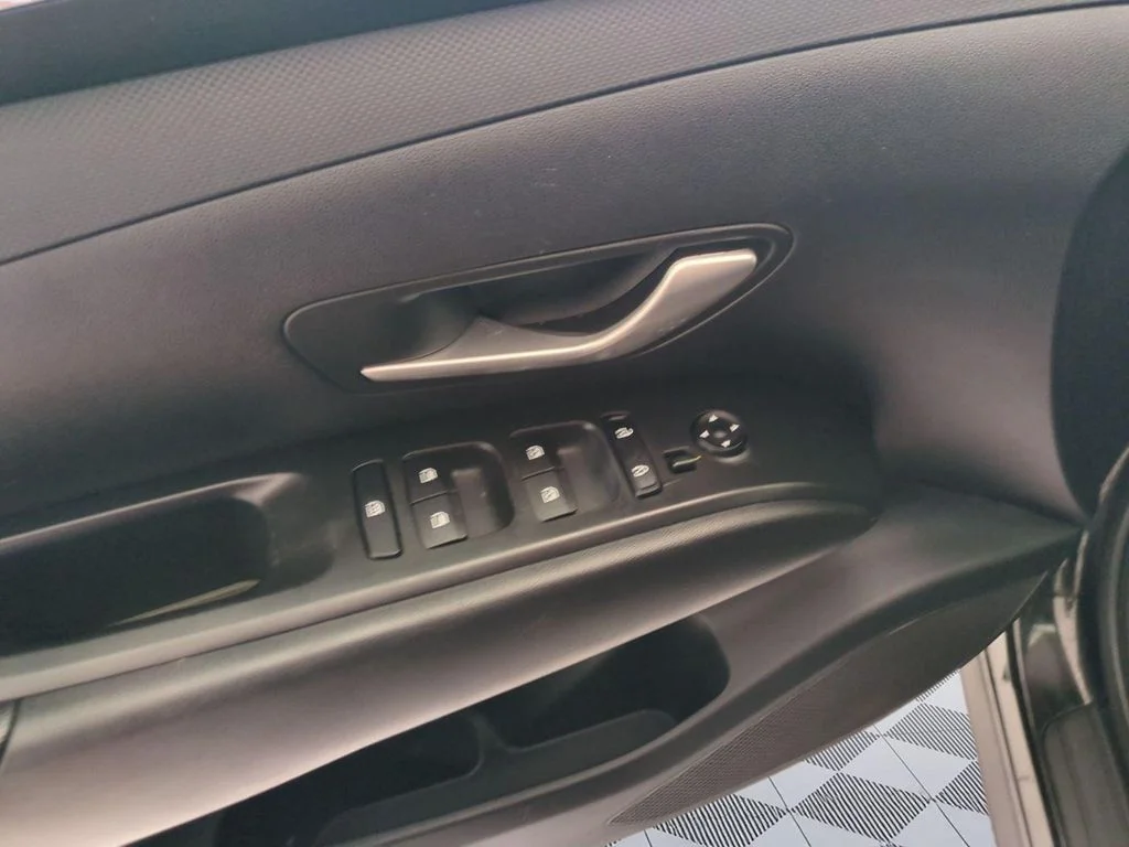 Used 2024 Black Pearl Hyundai SEL image 11