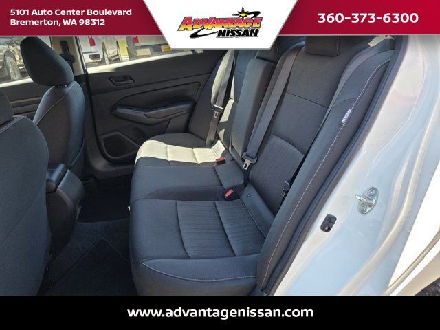 Used 2025 WHITE Nissan S image 13