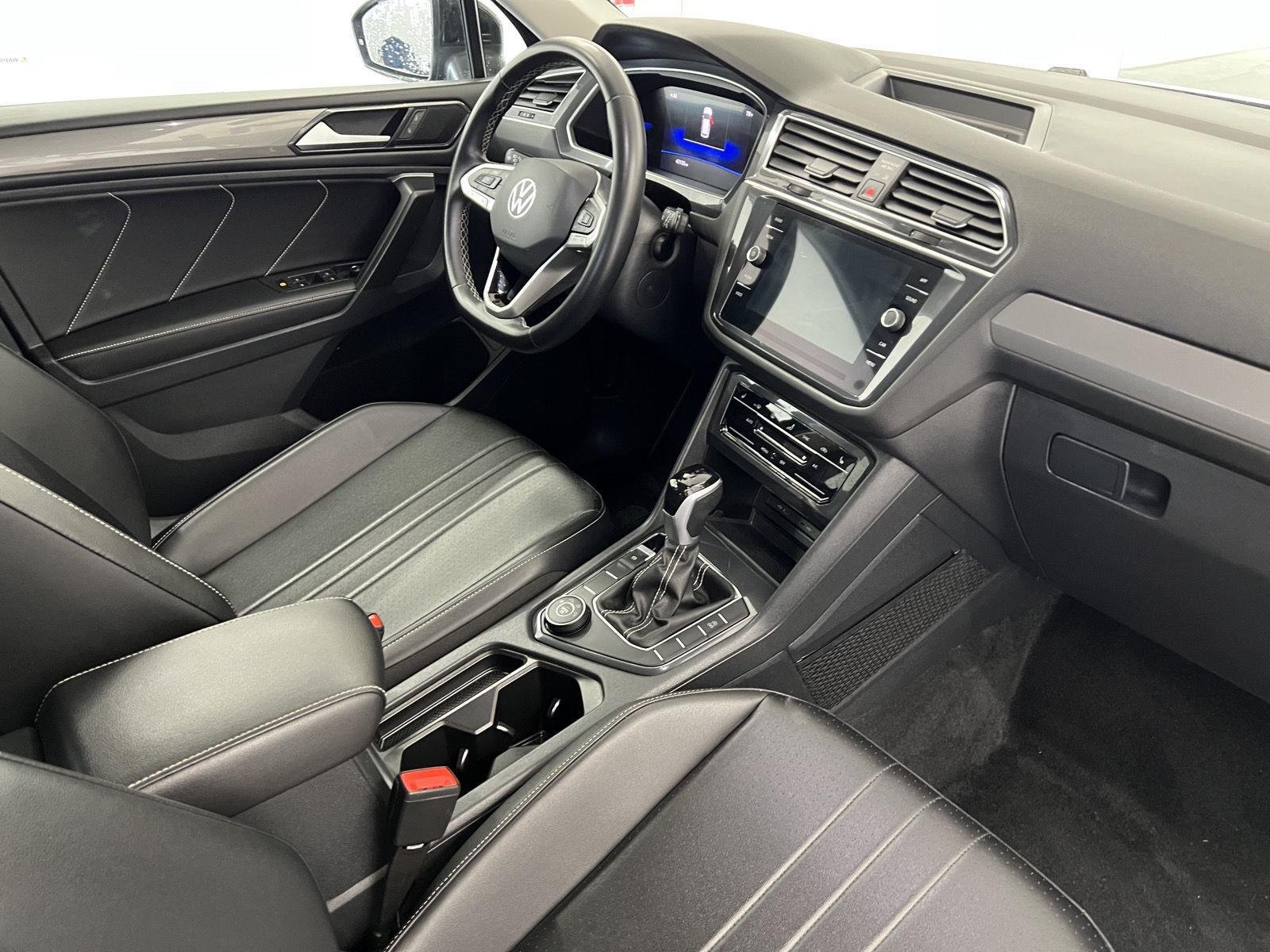 2024 Volkswagen Tiguan SE - Photo 25
