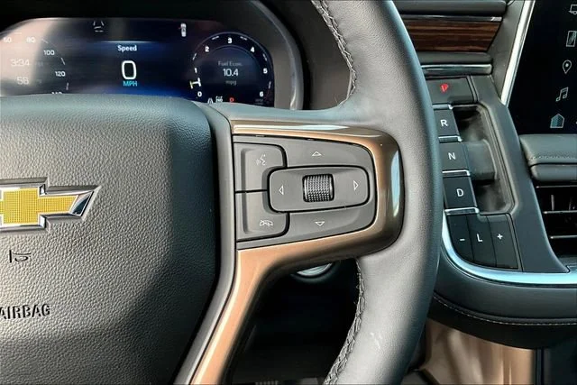 Used 2024 Black Chevrolet High Country image 12