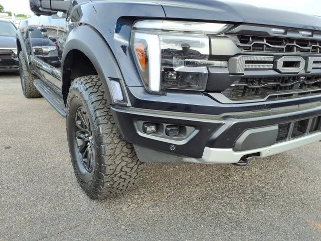 Used 2025 Blue Metallic Ford Raptor image 27
