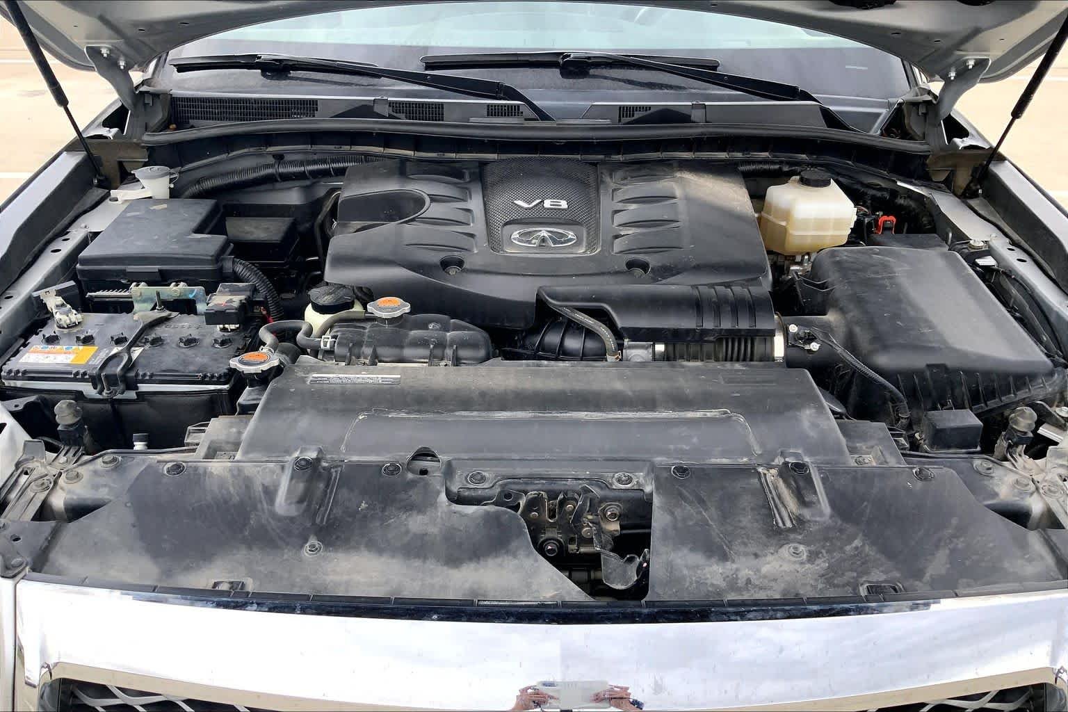 Used 2019 Liquid Platinum INFINITI LUXE image 32