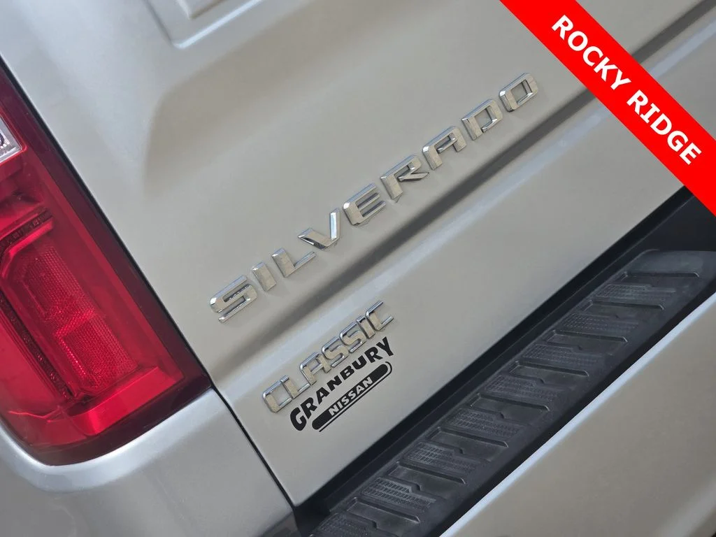 2021 Chevrolet Silverado 1500 RST - Photo 9