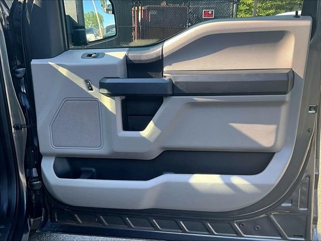 Used 2018 Gray Ford XL image 19