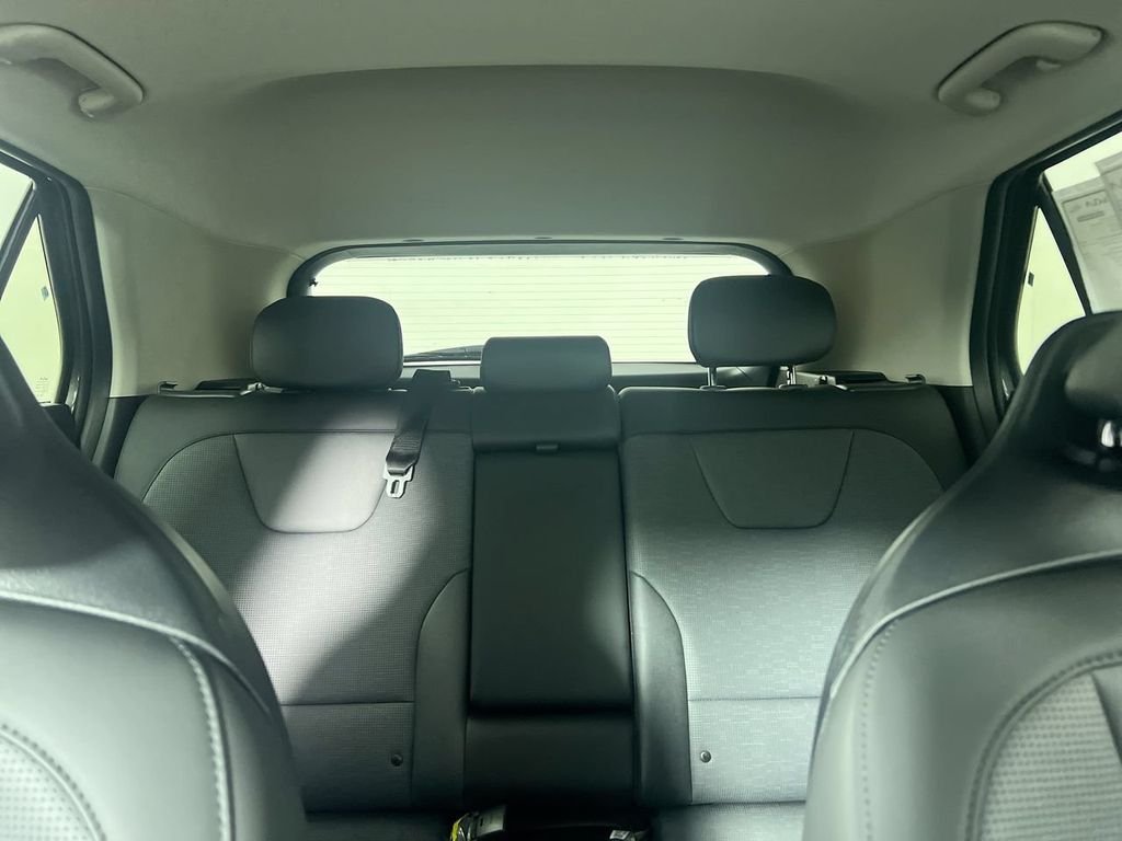 New 2026 Interstellar Gray Kia SX image 34