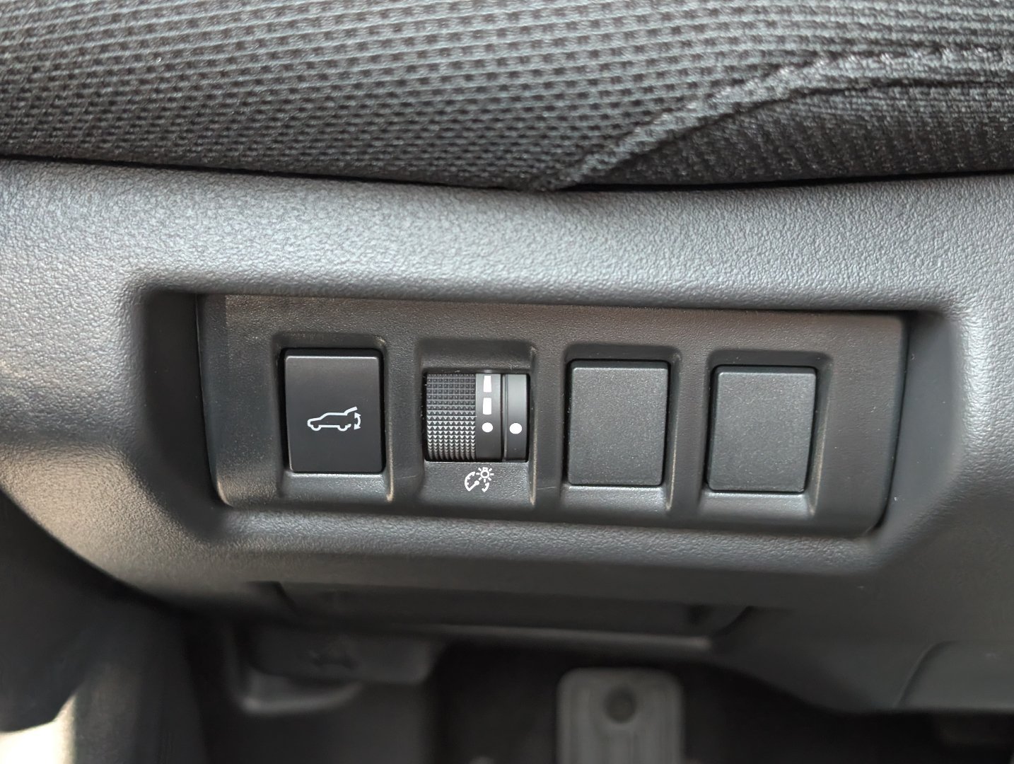 New 2026 ICE SILVER METALLIC Subaru Premium image 17