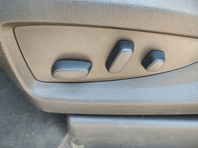 Used 2019 Gray GMC SLE image 25